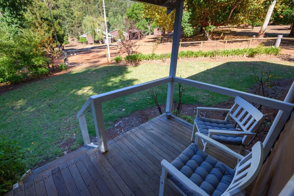 Lewana Cottages Balingup Esterno foto